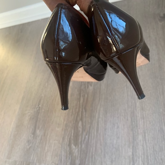 Cole Haan patent leather pumps - Picture 3 of 10